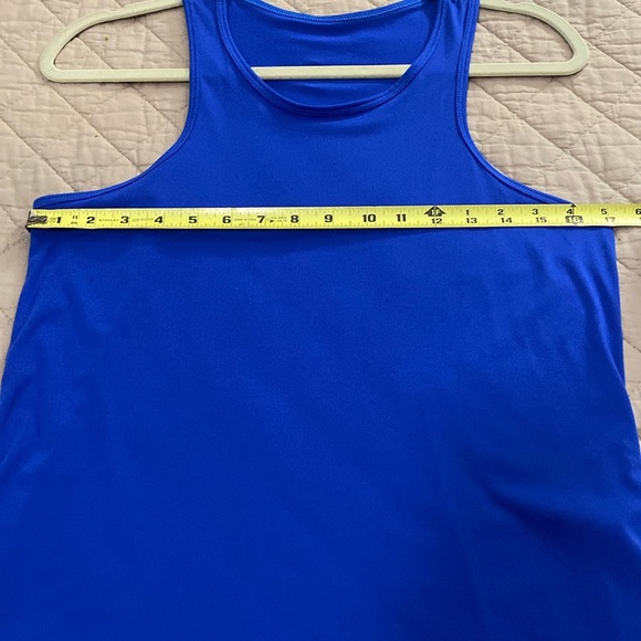 DONA JO URBAN TANK. Size 2 Large. 
Blue Color. - Picture 4 of 6